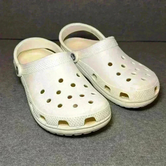 CROCS Classic White Clog Slip On Durable and Lightweight US Men's 6 or Women’s 8 - Picture 8 of 11